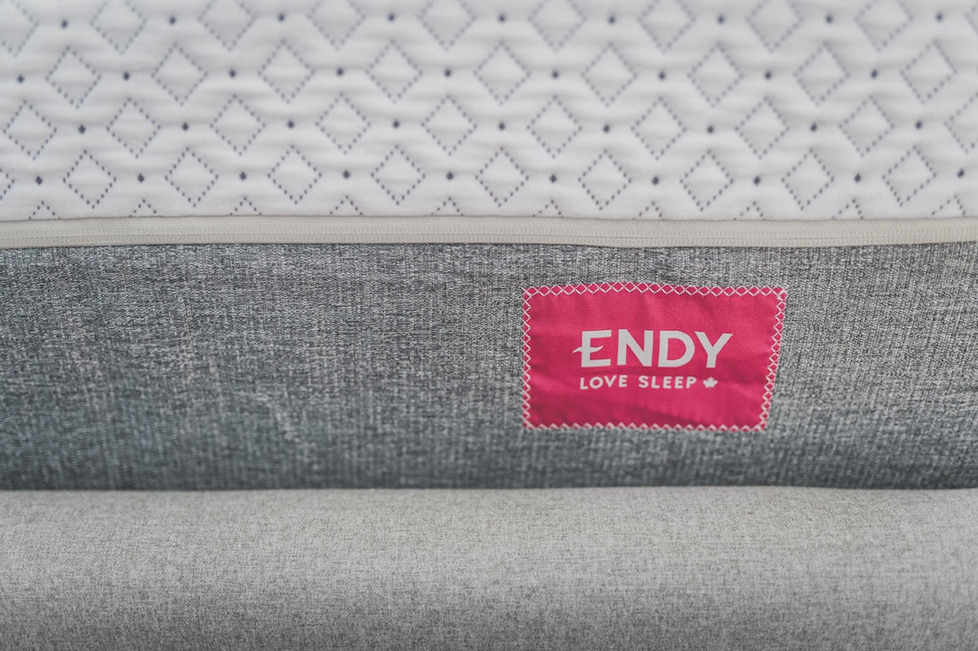 a close up of the end of a mattress