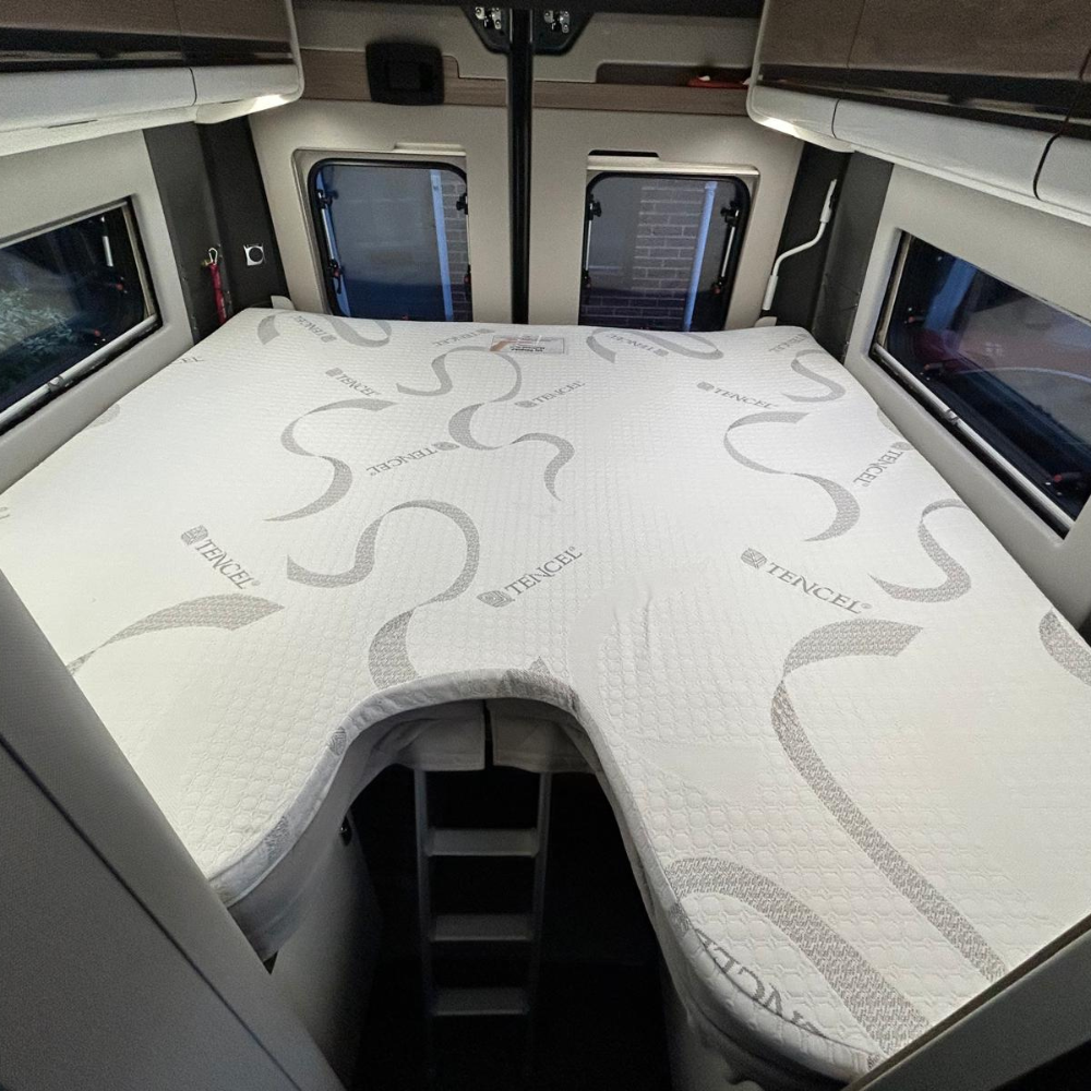 Bodyshape Island Curved Bespoke Mattress Topper - Super King